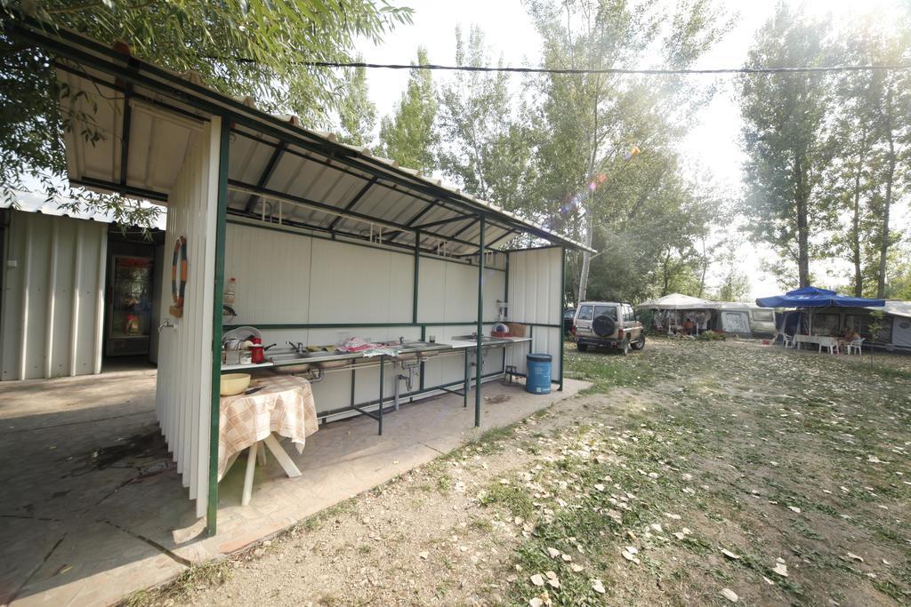 Camping Oaza Bela Crkva  Luaran gambar